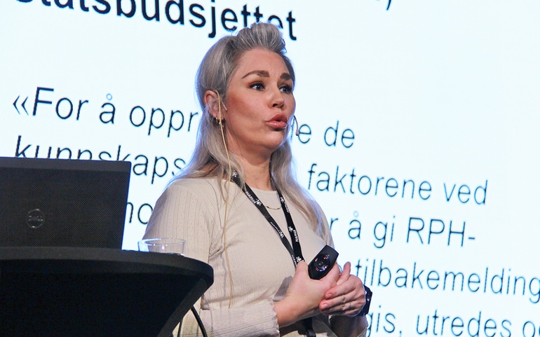 Anette Jørve Ingjer, seniorrådgiver i Helsedirektoratet, på Nasjonal nettverkssamling for Rask psykisk helsehjelp 2023