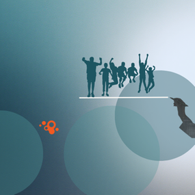 Siluett av mennesker og hånd som skriver mot blå bakgrunn