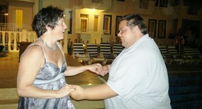 Marit og Remi tar seg en svingom i Side