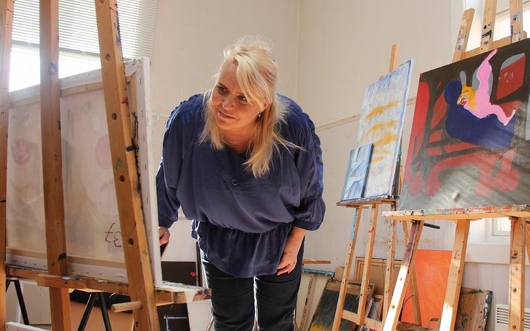 Anna Helene Nordbø, leder kreative skrive- og malegrupper
