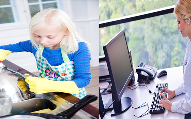 Barn jobber-voksen på kontor
