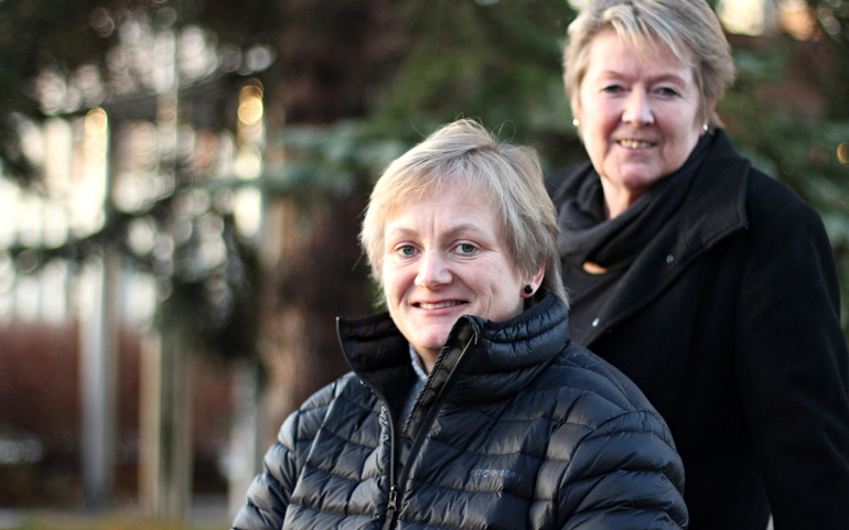 Berit Østberg,erfaringskonsulent, (foran) og Gunnhild Bjørnes, psykisk helsearbeider (bak) i Levanger kommunene (2)