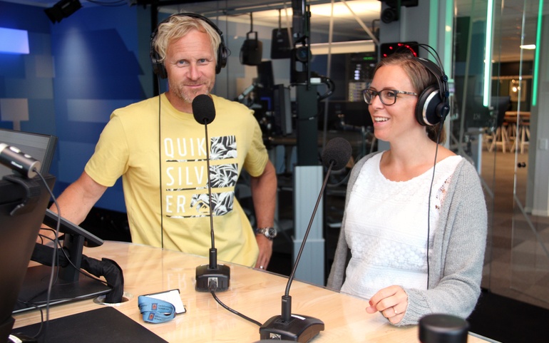 Eirik Damsgaard i NRK (t.v.) og psykolog Ann Birgithe Solheim Eikhom